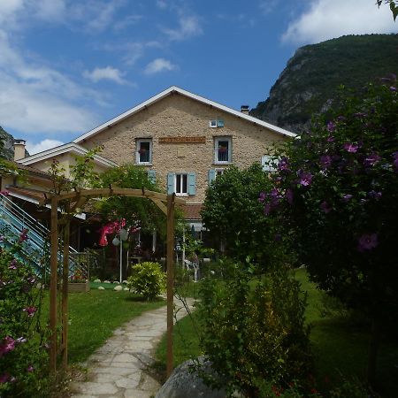 La Petite Auberge De Niaux Exterior photo